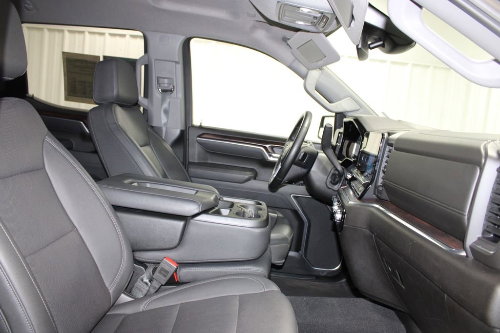 Used 2025 GMC Sierra 1500 SLT image 35