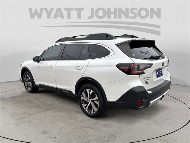 Used 2022 Subaru Outback Limited XT image 3