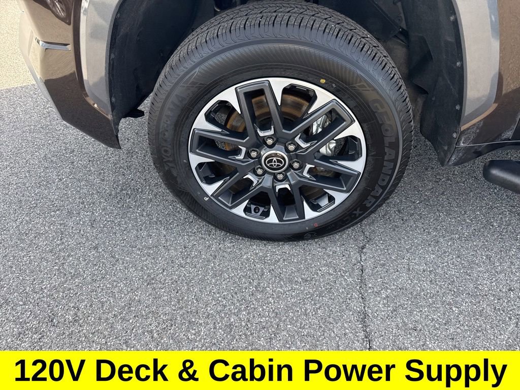 Used 2023 Toyota Tundra Limited w/ Power Package image 10