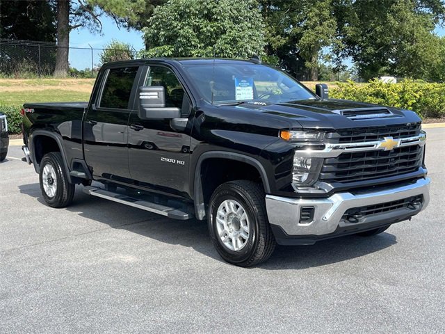 Used 2024 Chevrolet Silverado 2500 LT