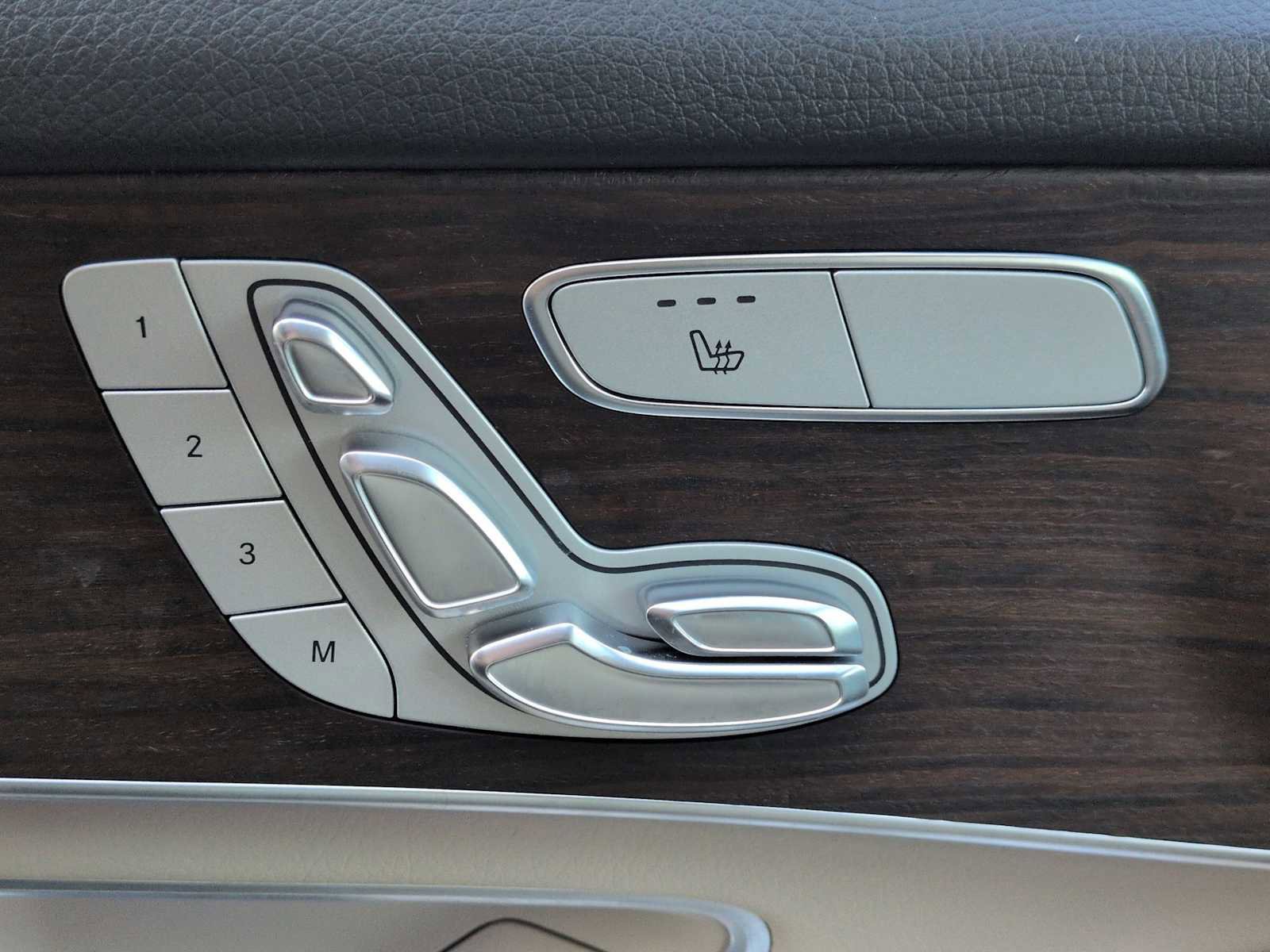 Used 2022 Mercedes-Benz GLC 300 4MATIC image 18