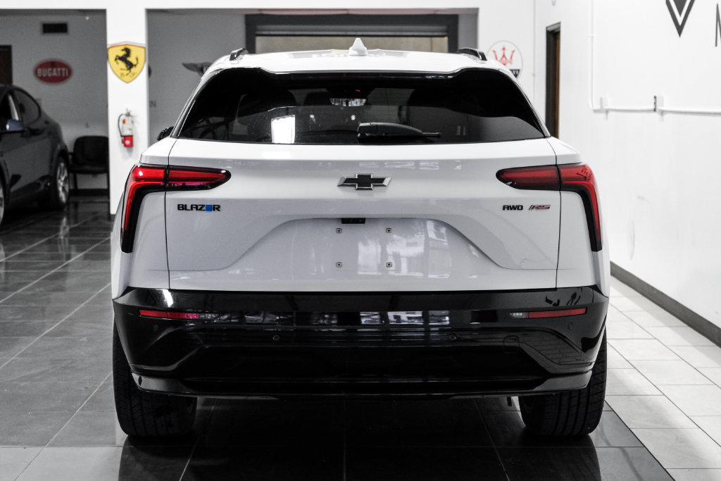 Used 2024 Chevrolet Blazer EV RS AWD/4WD image 9
