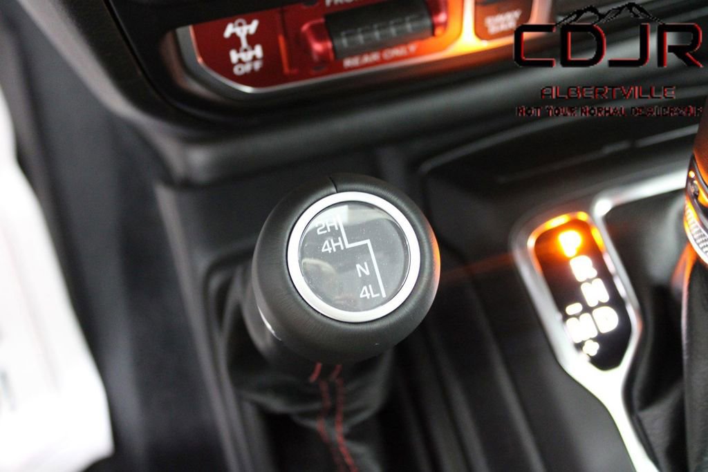 Used 2023 Jeep Gladiator Rubicon w/ Cold Weather Group image 40