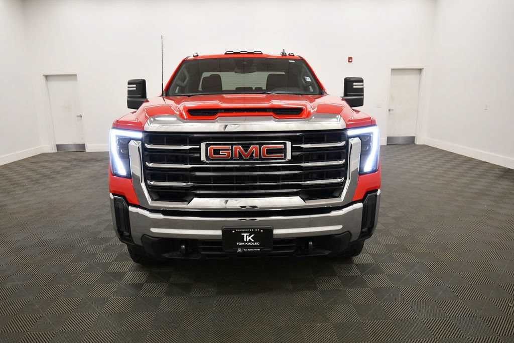 Used 2024 GMC Sierra 2500 SLE w/ SLE Convenience Package AWD/4WD image 11