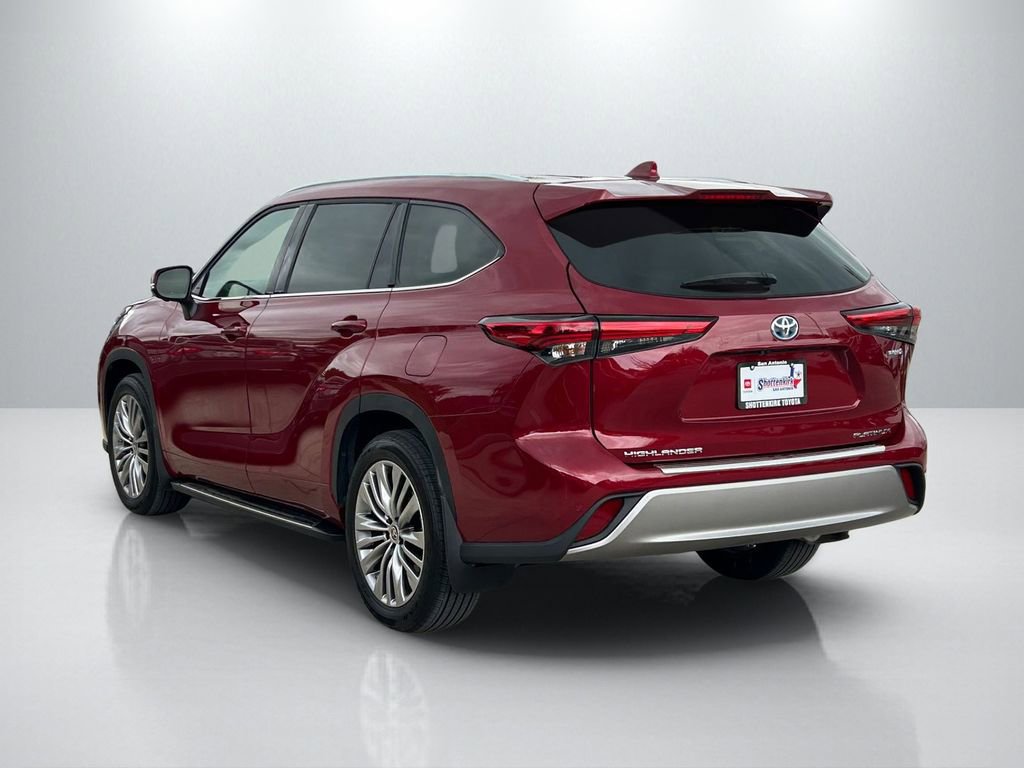 Used 2023 Toyota Highlander Platinum image 7