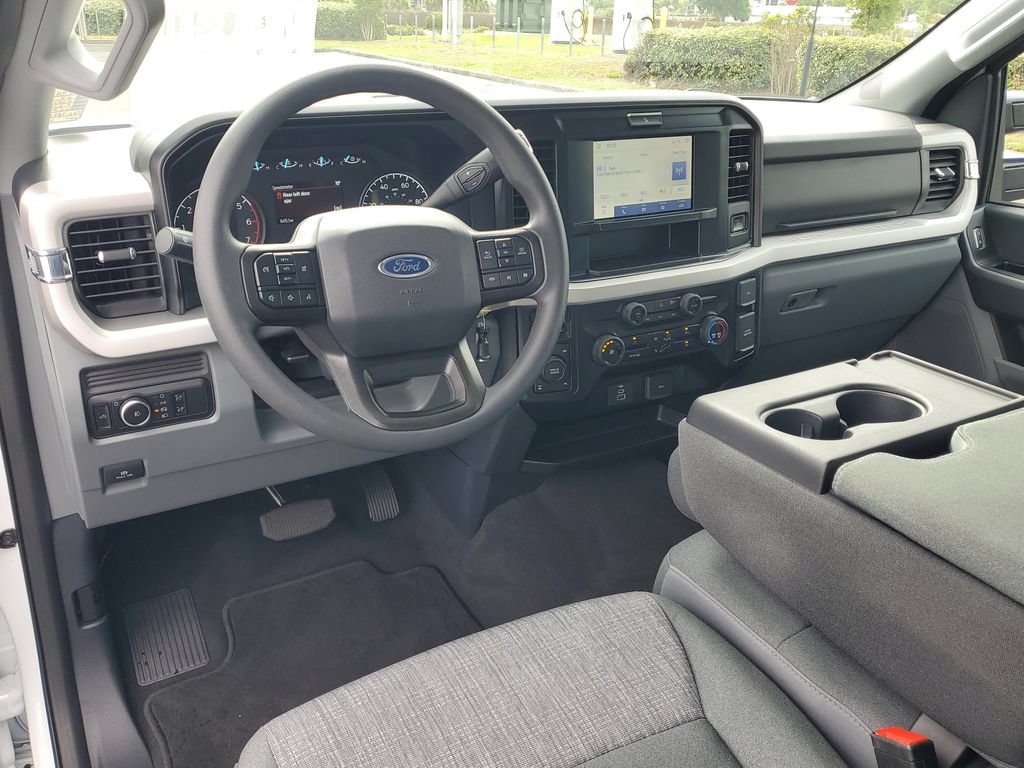 Used 2025 Ford F350 XLT w/ FX4 Off-Road Package AWD/4WD image 16