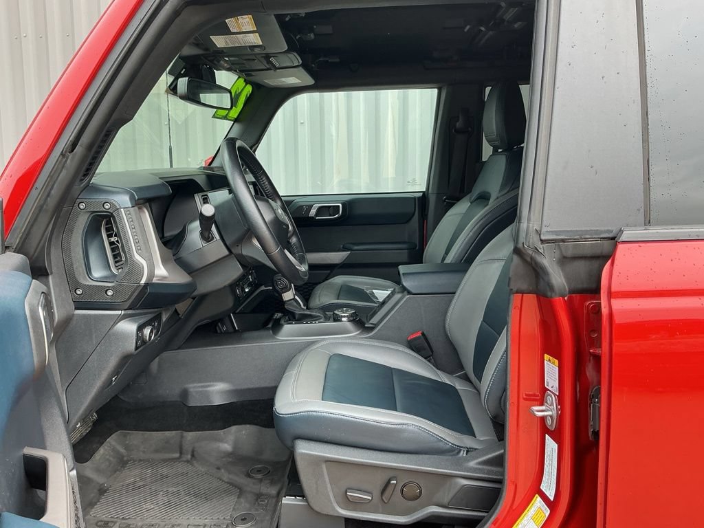 Used 2022 Ford Bronco Outer Banks w/ Sasquatch Package AWD/4WD image 8