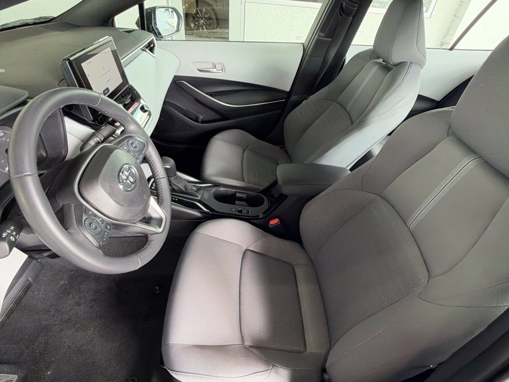 Certified 2024 Toyota Corolla SE FWD image 23