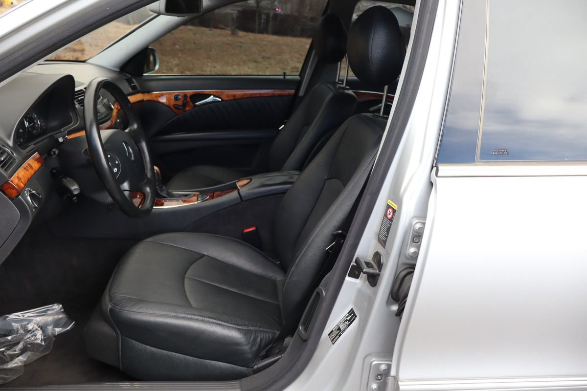 Used 2005 Mercedes-Benz E 500 4MATIC image 19