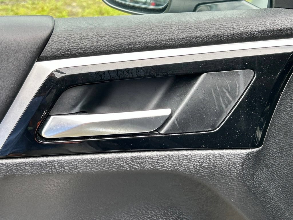 Used 2025 Mitsubishi Outlander SE AWD/4WD image 18