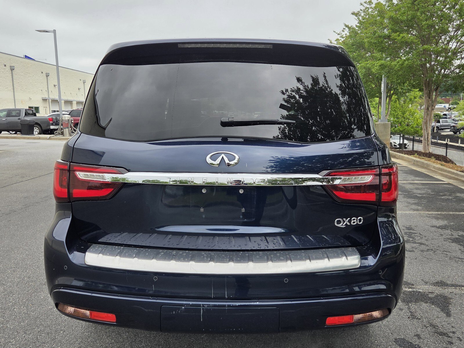 Used 2018 INFINITI QX80 4WD w/ Deluxe Technology Package image 7