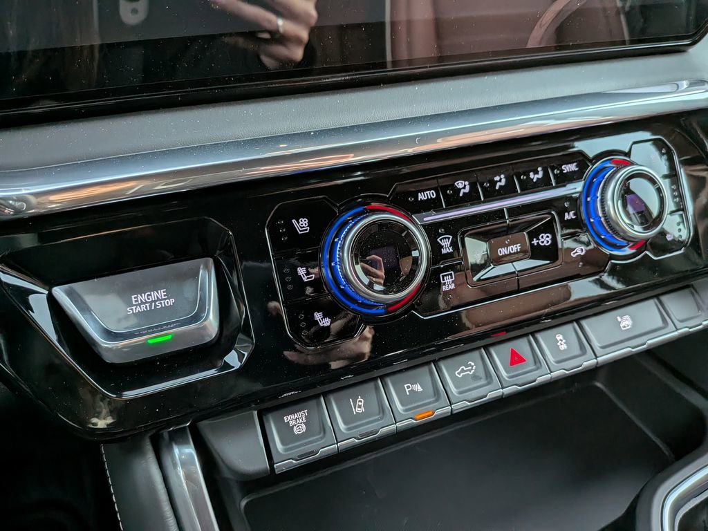 New 2026 GMC Sierra 3500 Denali Ultimate AWD/4WD image 27