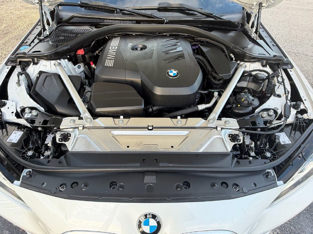 Used 2025 BMW 430i Convertible RWD image 17