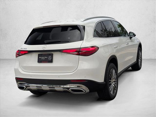 New 2026 Mercedes-Benz GLC 300 image 2