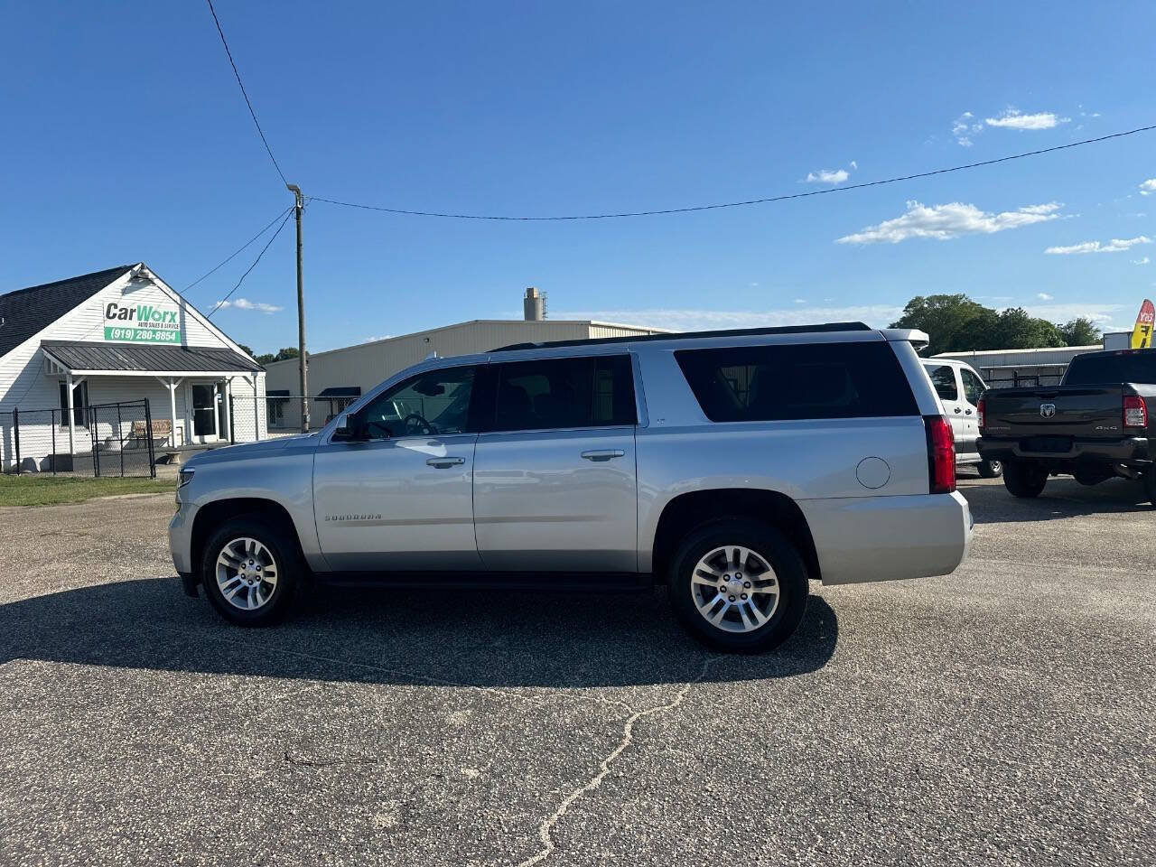 Used 2018 Chevrolet Suburban LT AWD/4WD image 20