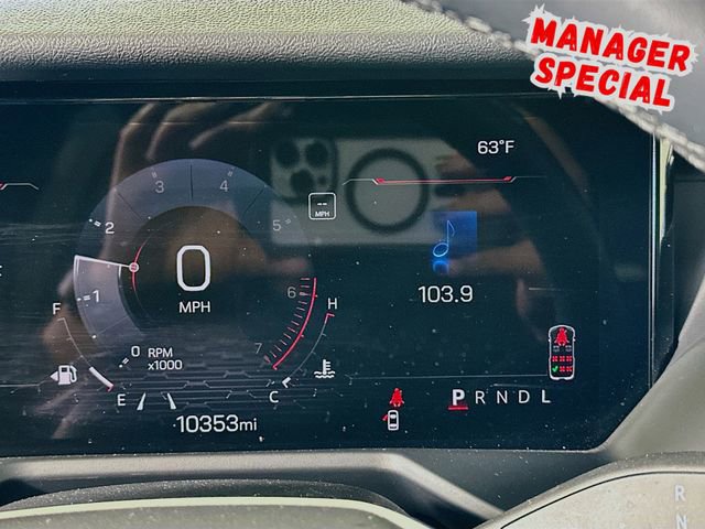 Used 2025 GMC Acadia Elevation image 14