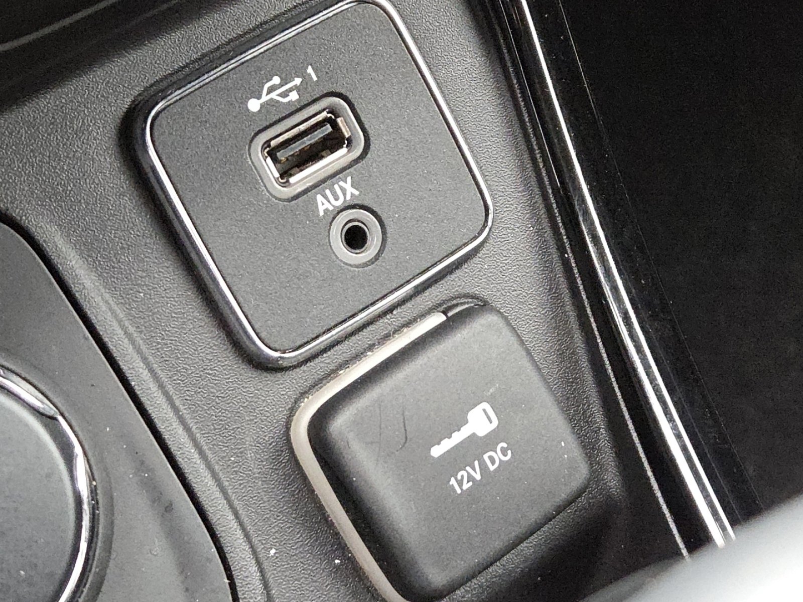 Used 2020 Jeep Compass Latitude AWD/4WD image 4