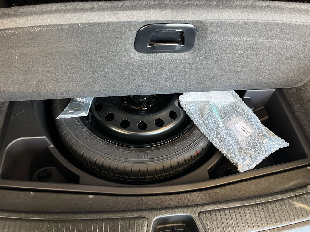 Used 2025 Buick Envision Sport Touring image 10