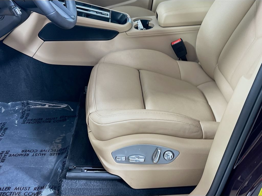 New 2026 Porsche Macan AWD/4WD image 22