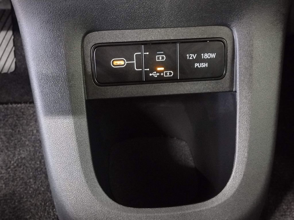 Used 2025 Hyundai Ioniq 5 SE image 27