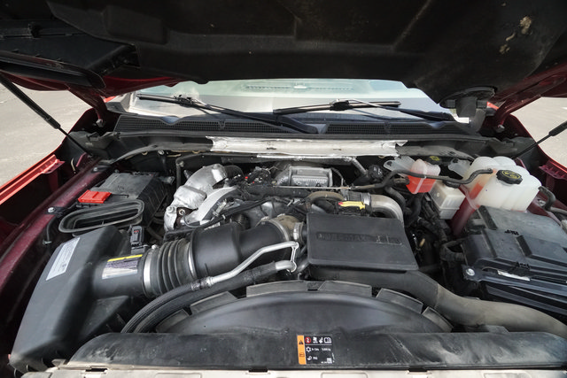 Used 2024 GMC Sierra 2500 AT4 w/ AT4 Preferred Package AWD/4WD image 9