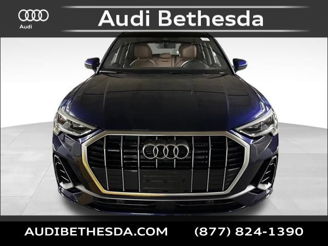 Used 2025 Audi Q3 2.0T Premium Plus w/ Premium Plus Package AWD/4WD image 2