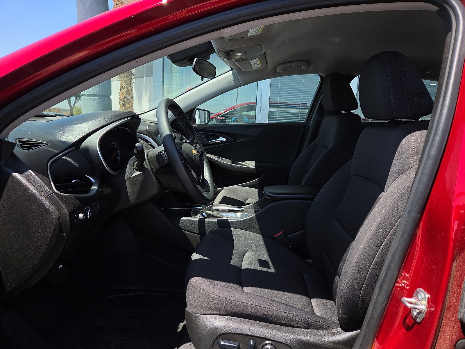 Used 2024 Chevrolet Malibu LT w/ Sport Edition FWD image 9