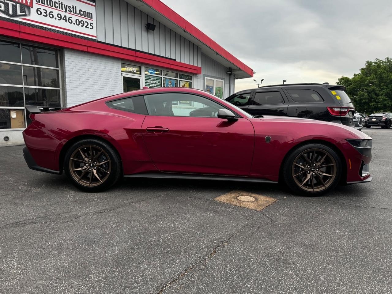 Used 2025 Ford Mustang Dark Horse RWD image 10