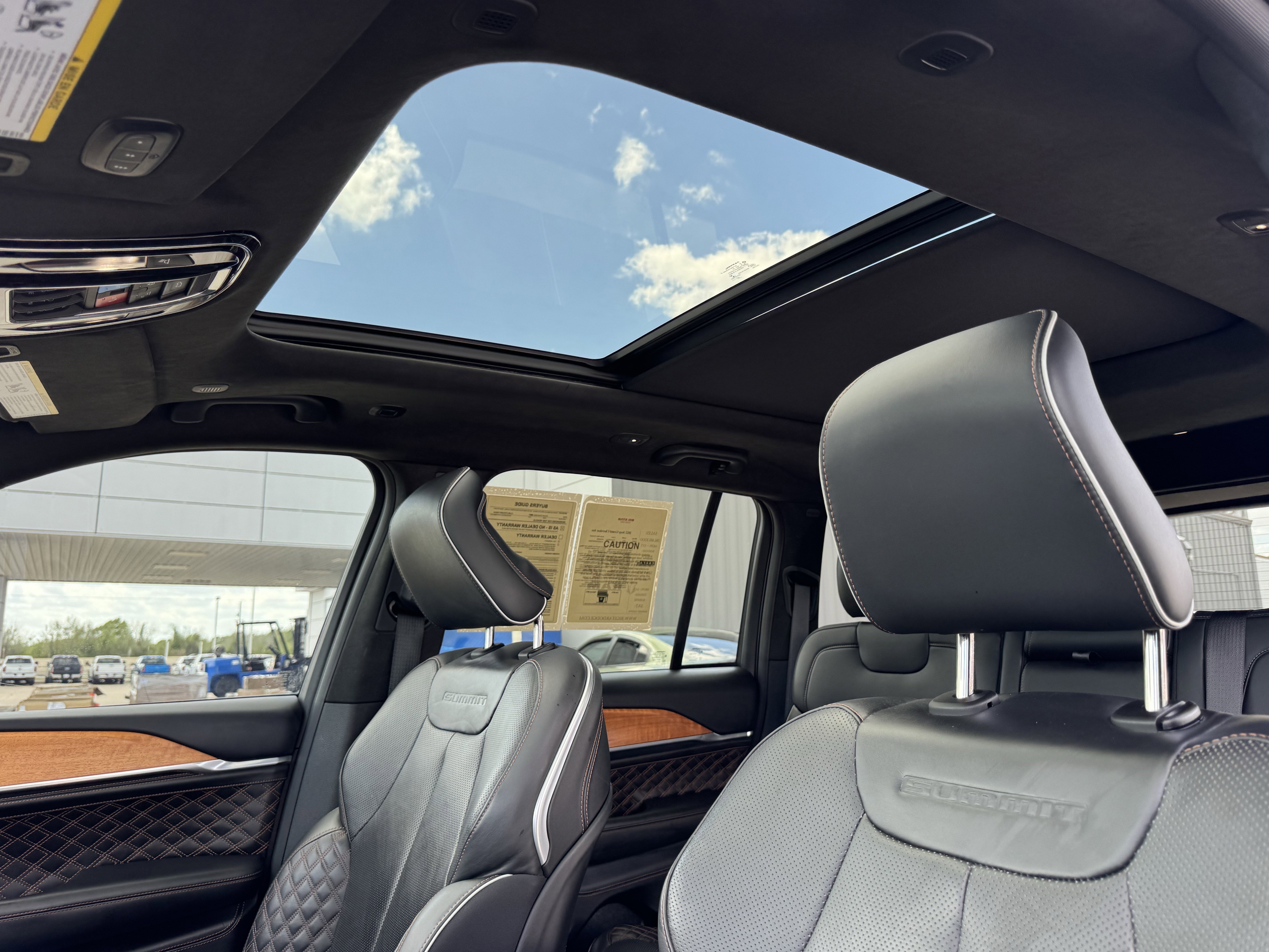 Used 2022 Jeep Grand Cherokee Summit image 27