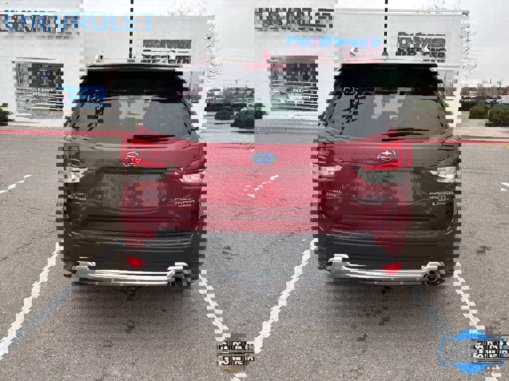 Used 2022 Subaru Forester Touring image 4