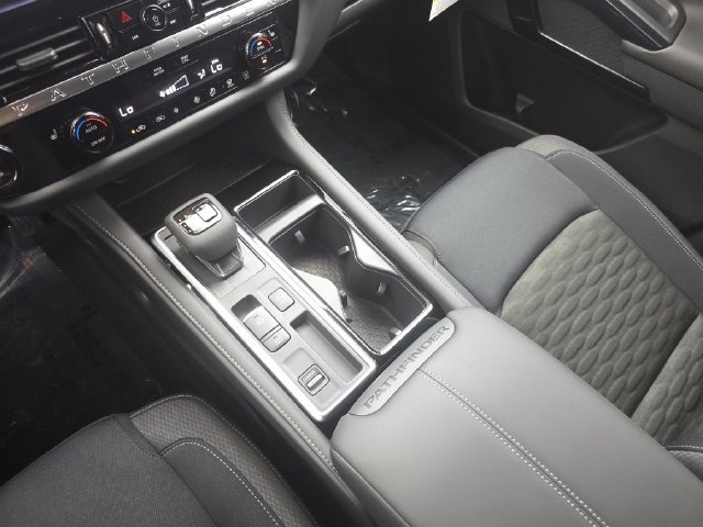 New 2026 Nissan Pathfinder SV w/ SV Premium Package FWD image 29