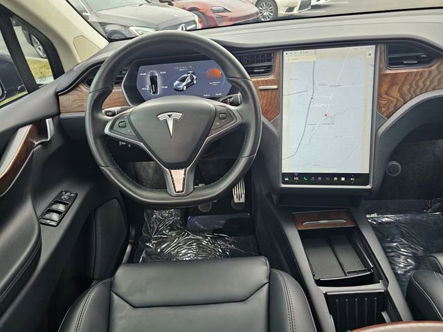 Used 2018 Tesla Model X 75D image 28