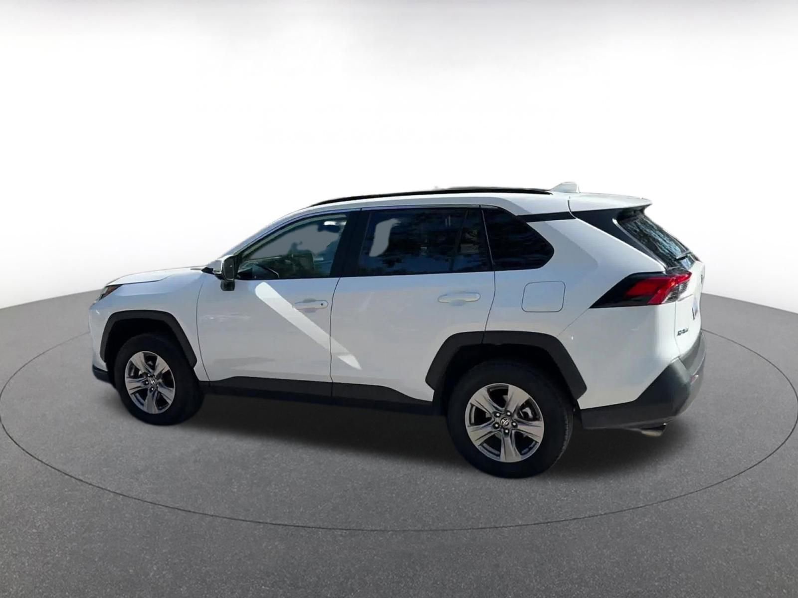 Used 2025 Toyota RAV4 XLE image 10
