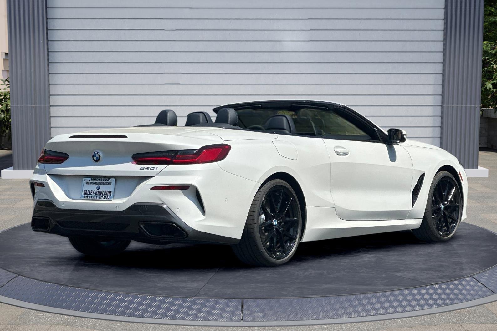New 2026 BMW 840i Convertible image 3