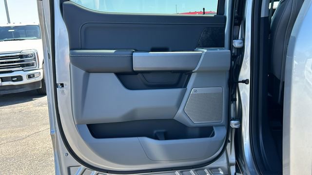 New 2025 Ford F150 Lightning Flash AWD/4WD image 14