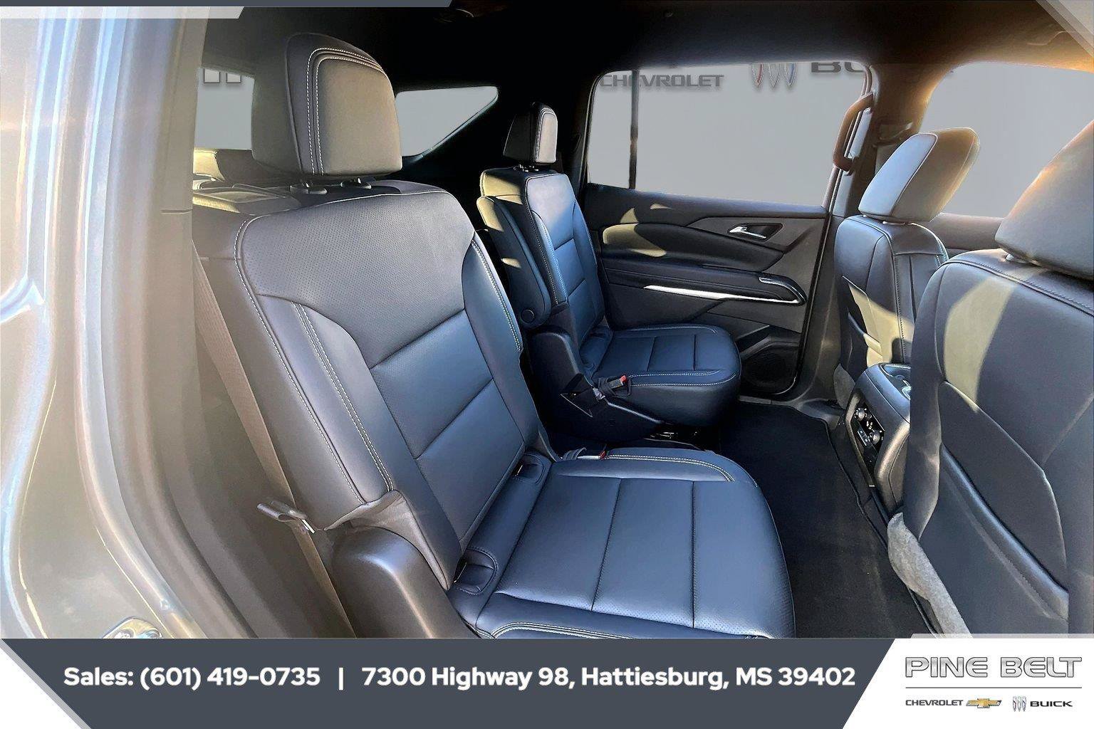 New 2027 Chevrolet Traverse LT FWD image 20