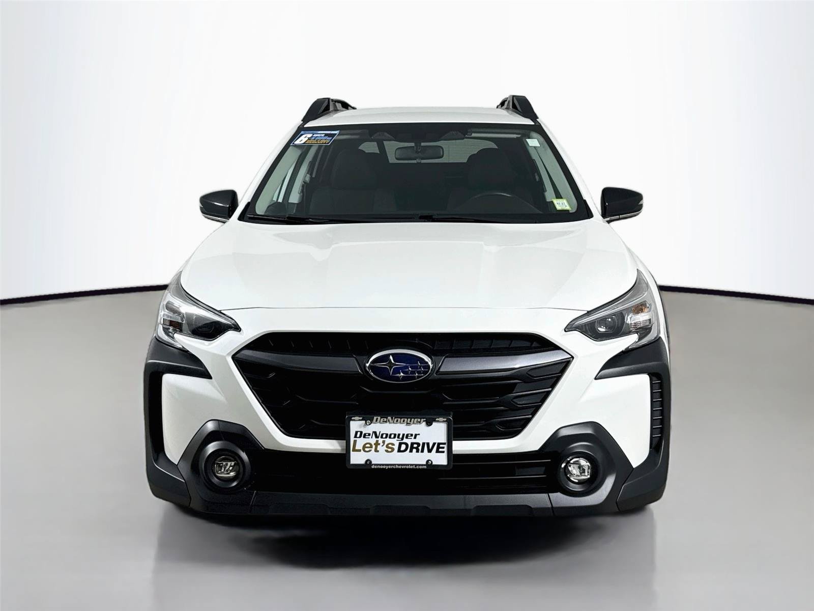 Used 2023 Subaru Outback Premium AWD/4WD image 4