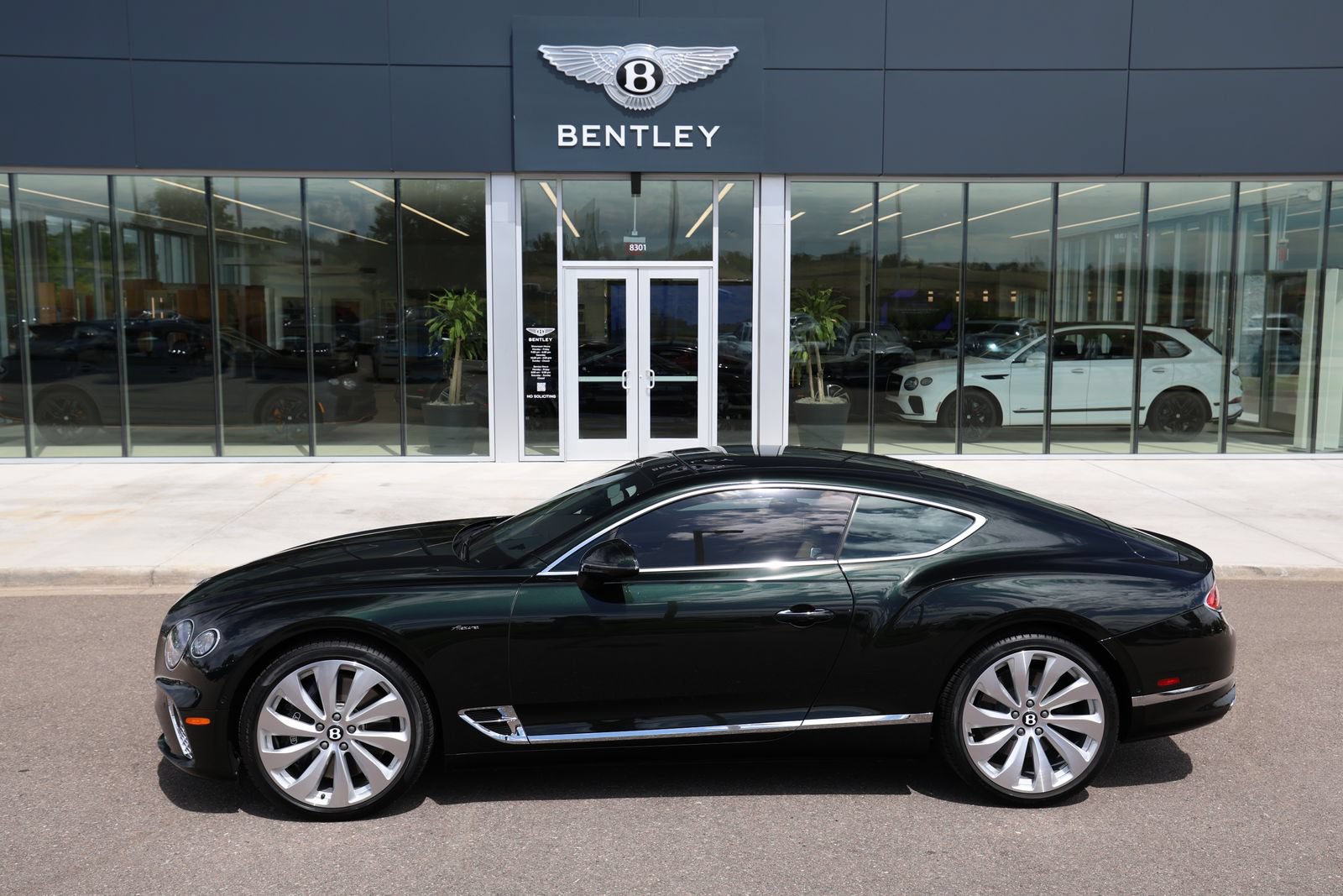Used 2024 Bentley Continental GT Azure AWD/4WD image 5