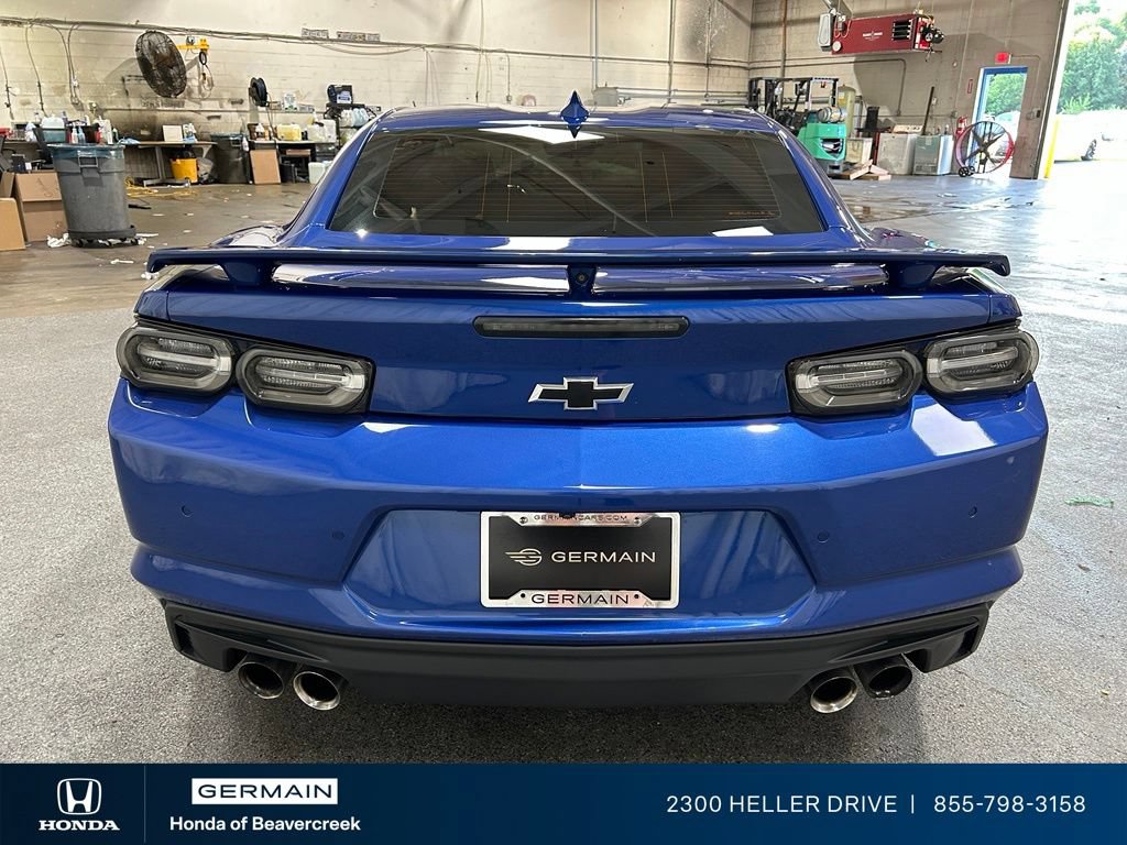 Used 2019 Chevrolet Camaro SS RWD image 7