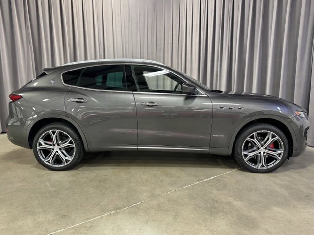 Used 2021 Maserati Levante GranLusso image 4
