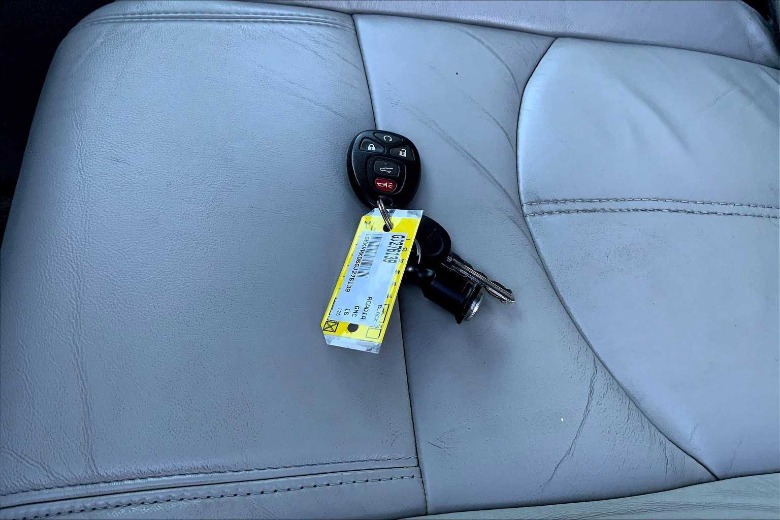 Used 2016 GMC Acadia SLT w/ Open Road Package image 14