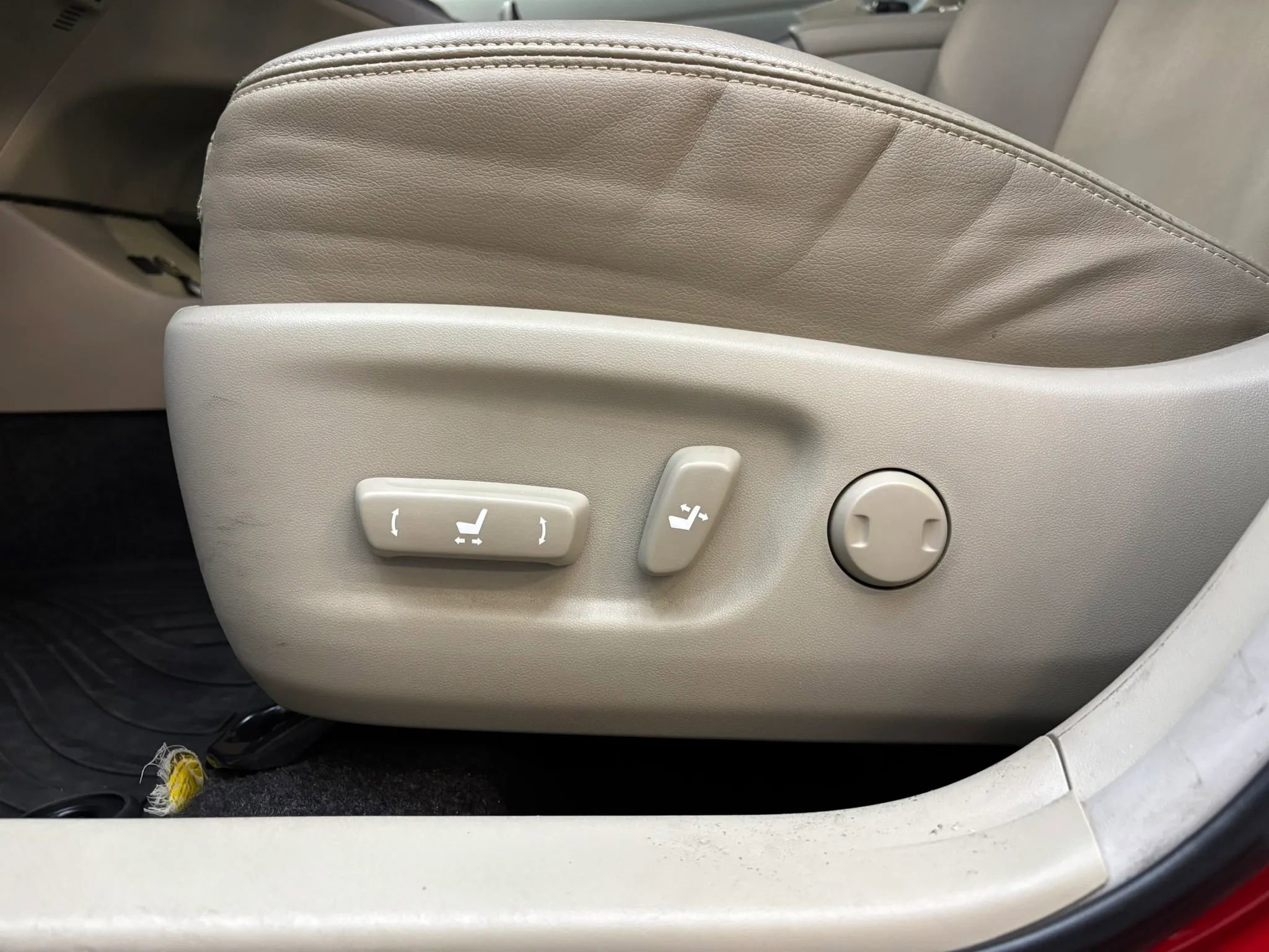 Used 2014 Toyota Prius Four FWD image 10