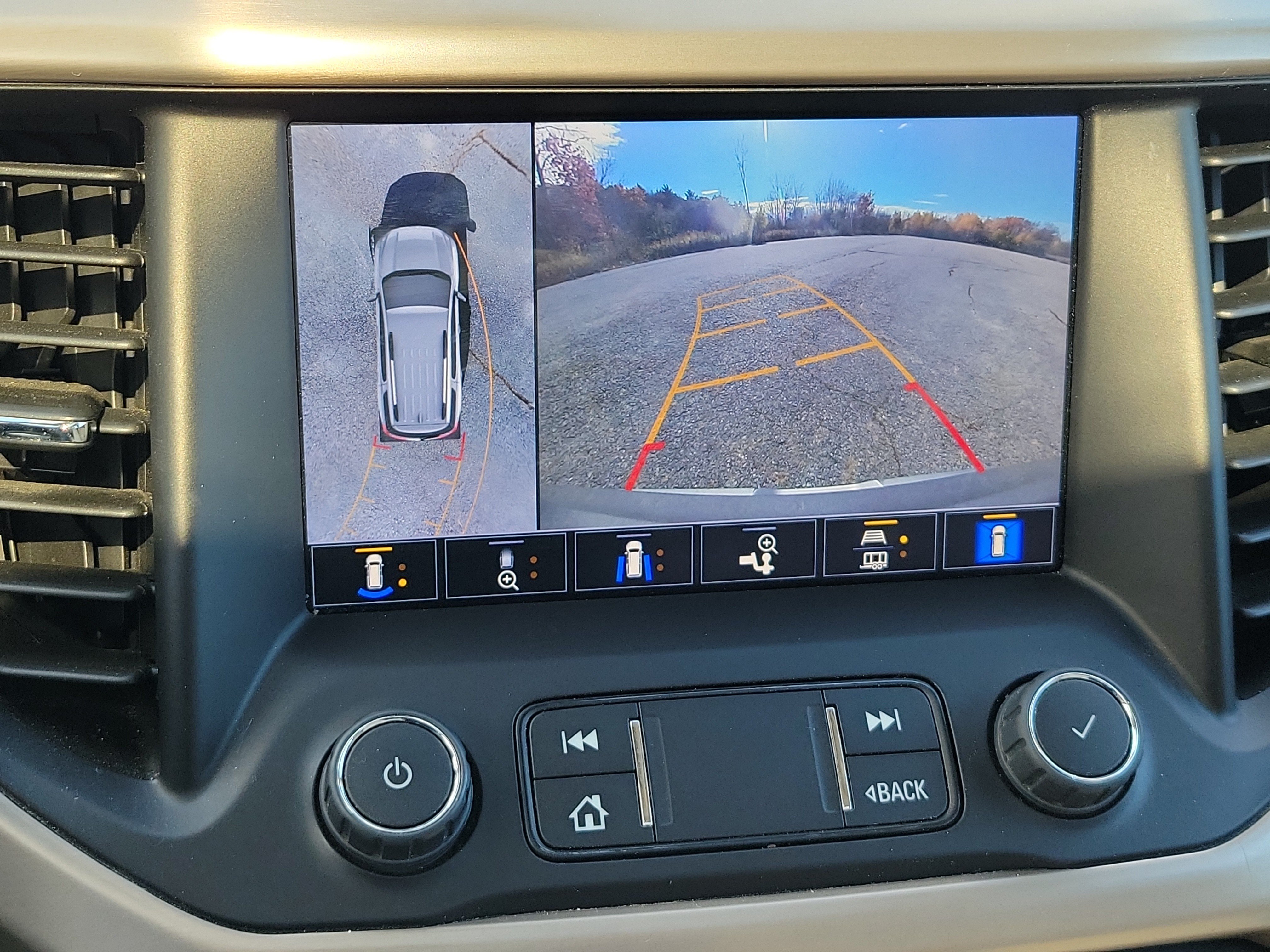 Used 2023 GMC Acadia Denali w/ Denali Technology Package AWD/4WD image 27