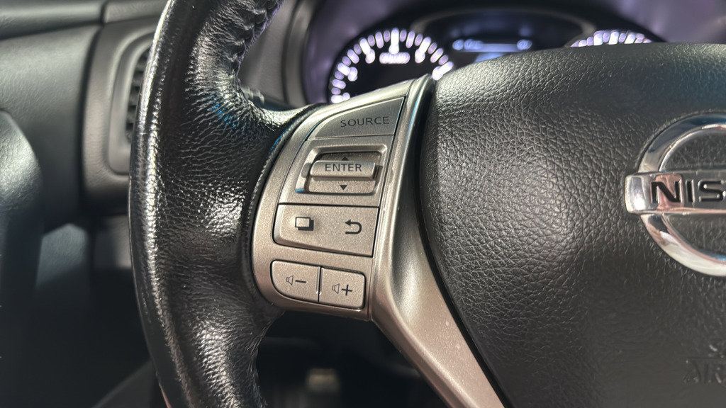 Used 2013 Nissan Altima 2.5 SV FWD image 23