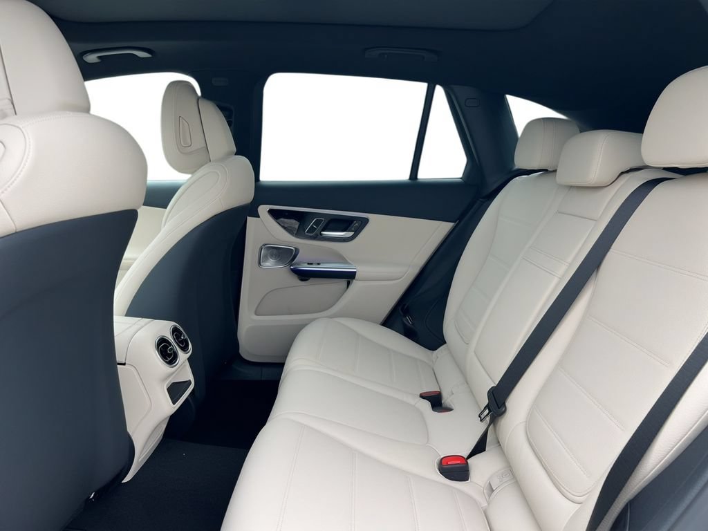 New 2027 Mercedes-Benz GLC 300 4MATIC image 7