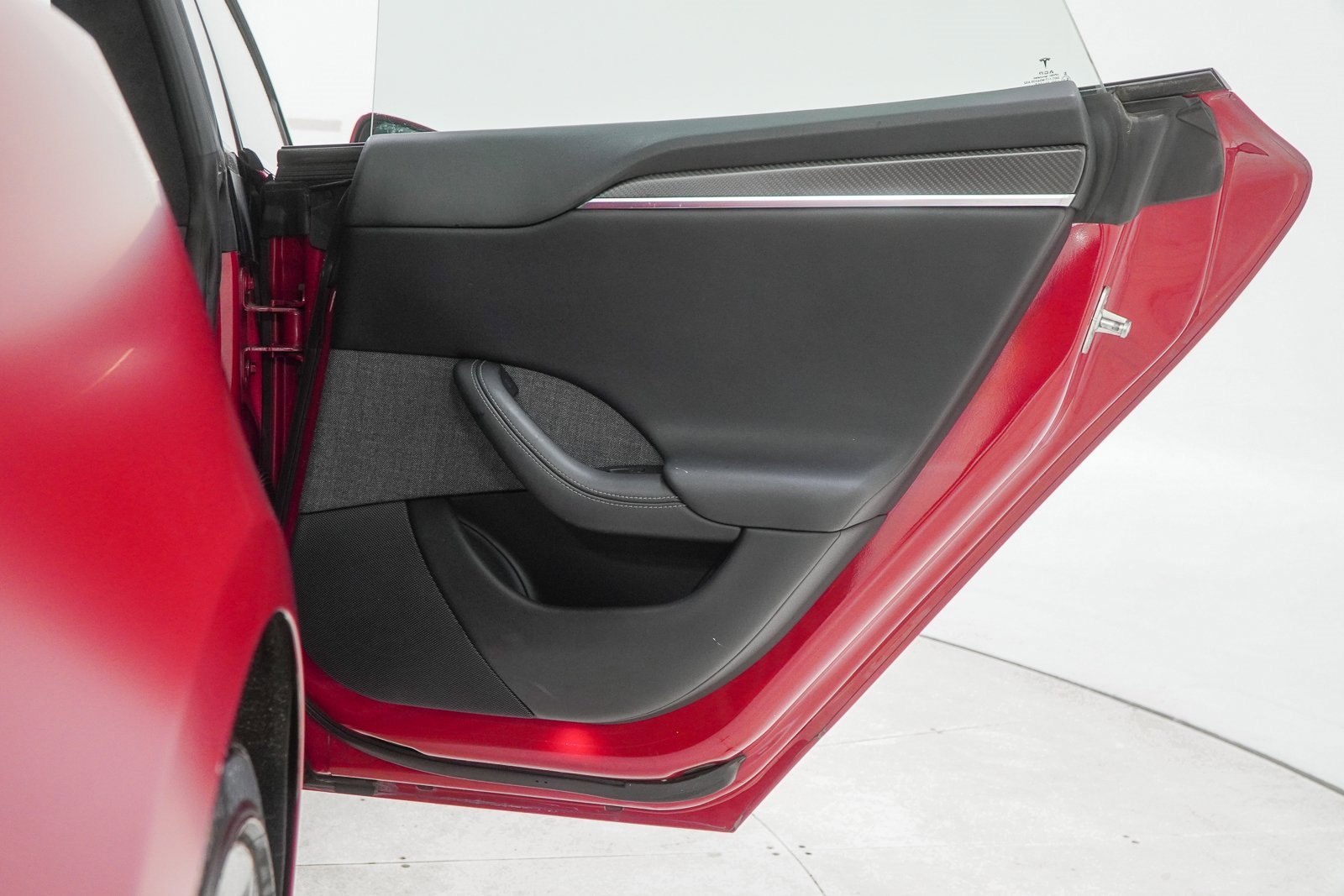 Used 2021 Tesla Model S Plaid image 37