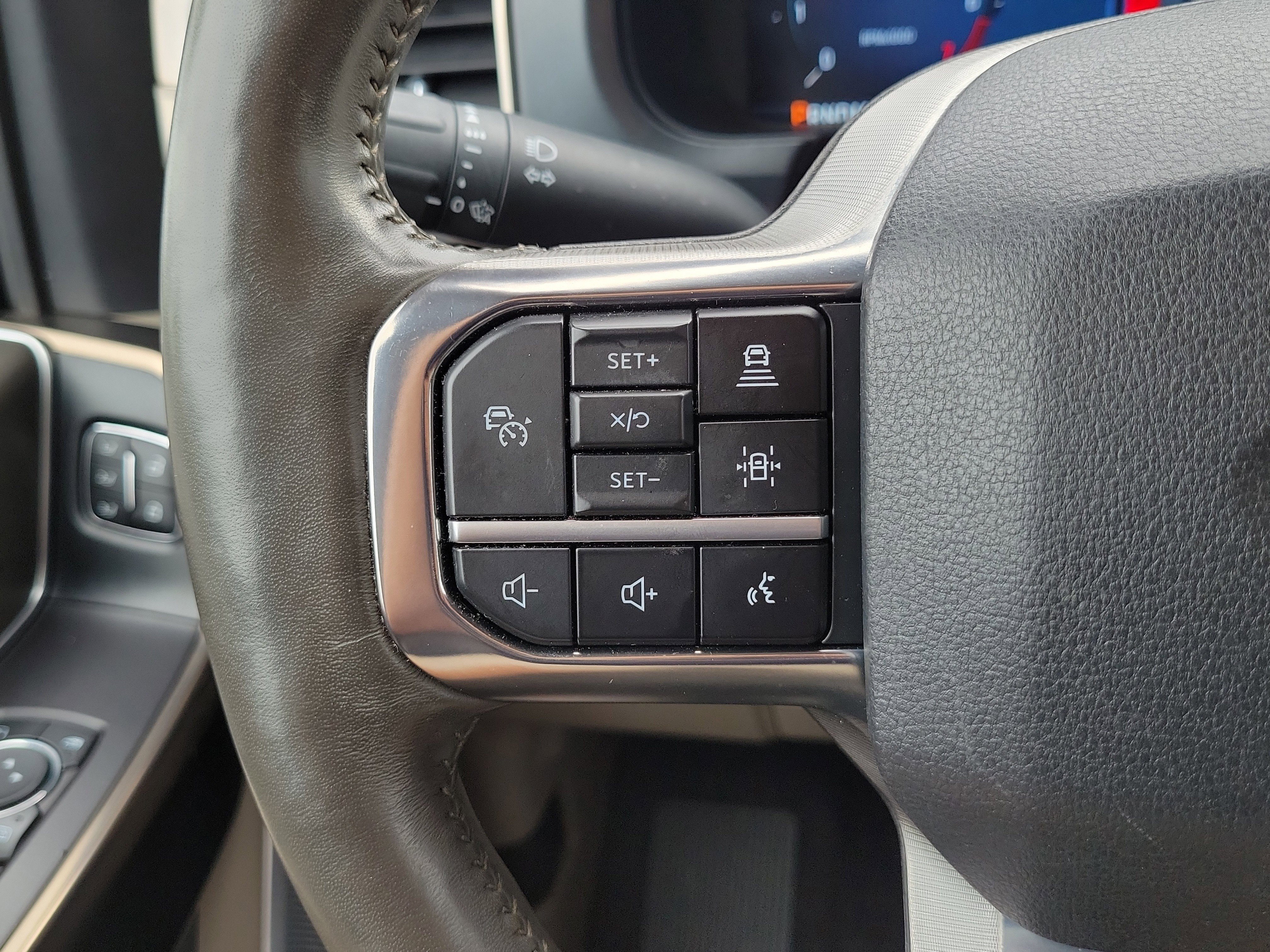 Certified 2024 Ford F150 Platinum w/ Equipment Group 703A Plus image 26