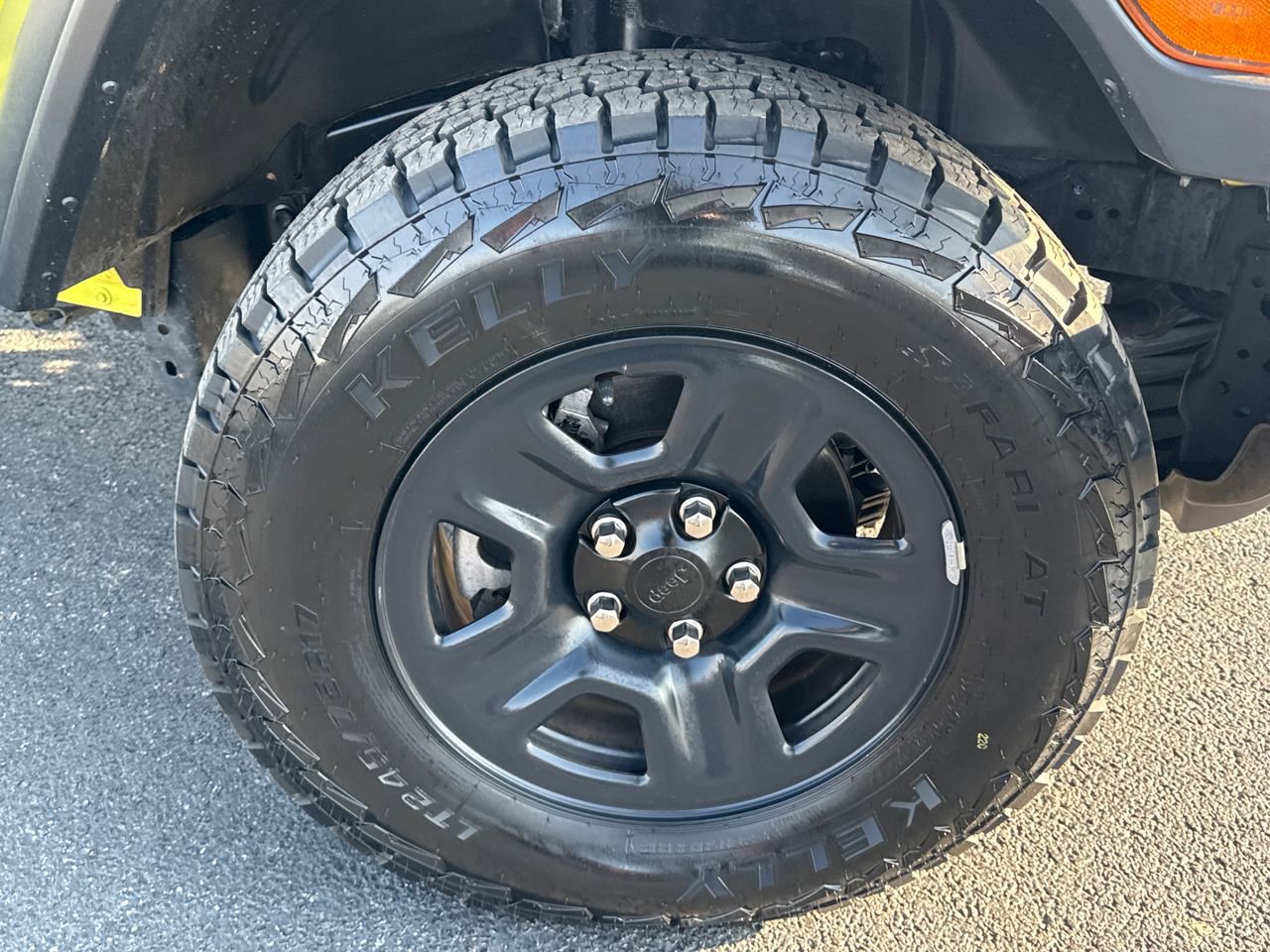 Used 2023 Jeep Gladiator Sport w/ Trailer Tow Package image 9