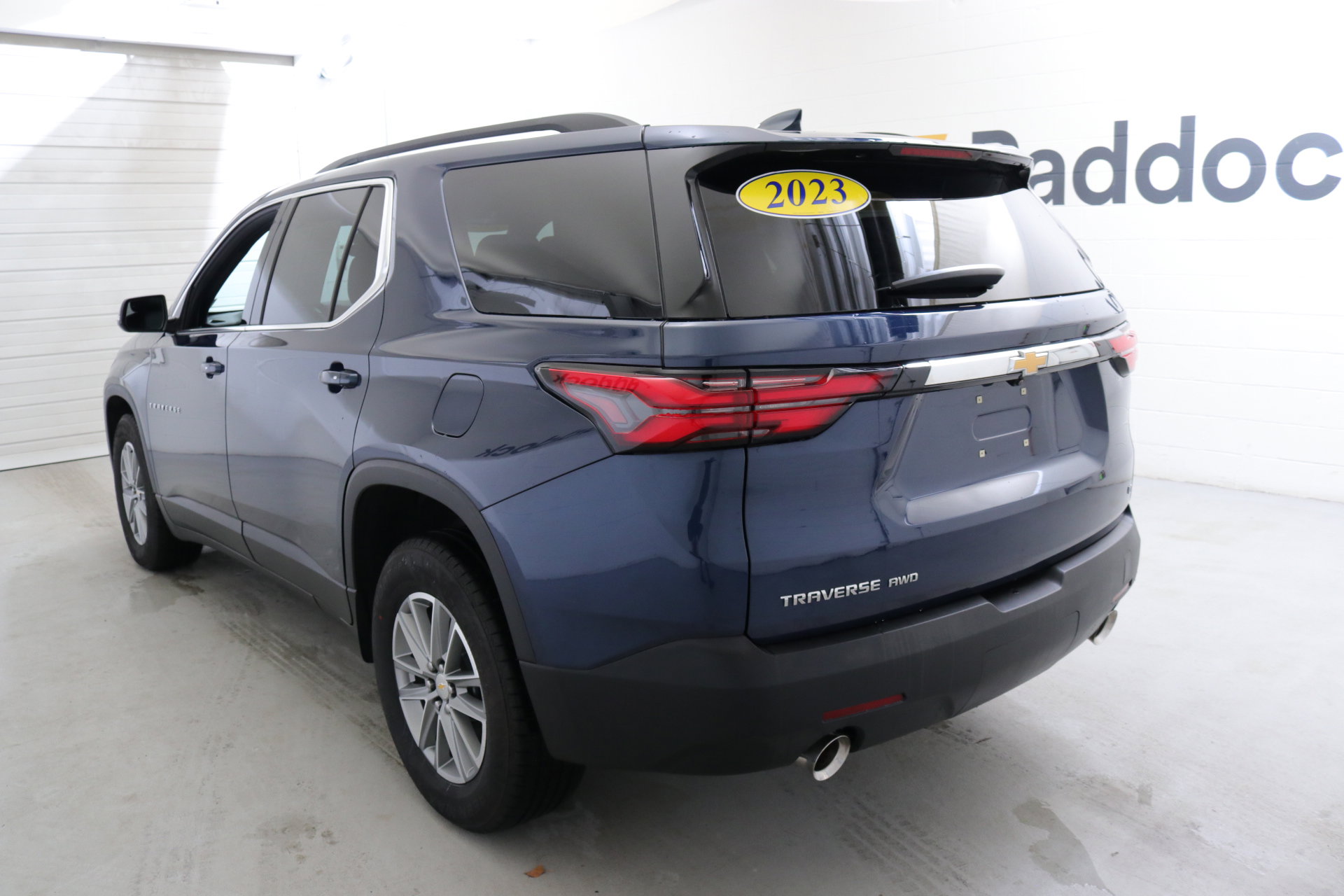 Used 2023 Chevrolet Traverse LT image 6
