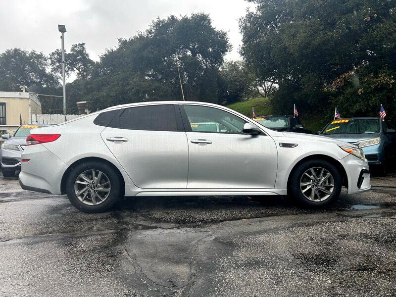 Used 2019 Kia Optima LX image 3